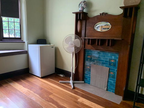 Private Double Room - Sydney 4u 2