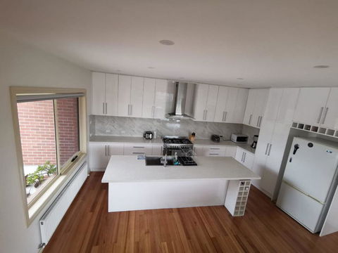 Private Luxury Bedroom - Sydney 4u 1