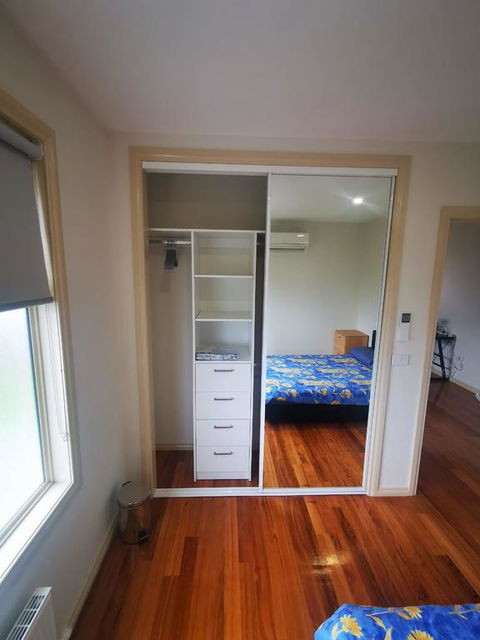 Private Luxury Bedroom - Sydney 4u 3