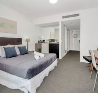Privately owned Hotel Room by Cairns Marina 222 - Accommodation Sydney