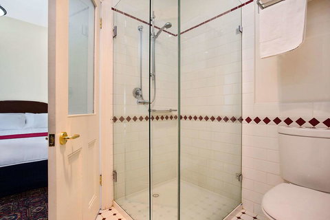 Quality Hotel Bentinck - Sydney Resort 2