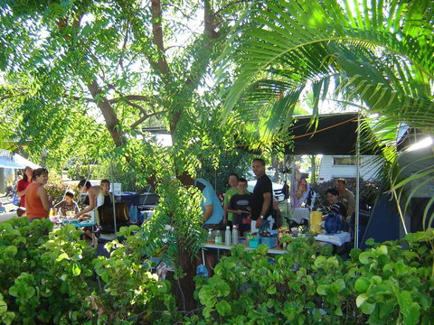 Queens Beach Tourist Village - Accommodation Sydney 1