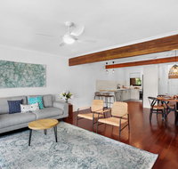 Quiet Waterfront Retreat in Family Neighbourhood - Accommodation Sydney