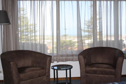 Raglan Motor Inn - Sydney 4u 3