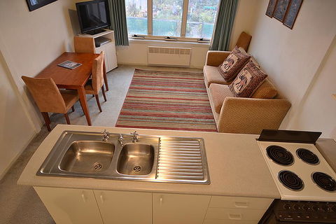 Razorback 9 - Accommodation Sydney 2