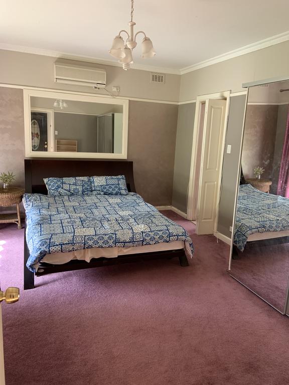Heidelberg West VIC Sydney 4u