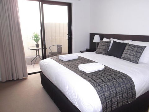 Red Earth Motel - Sydney 4u 2