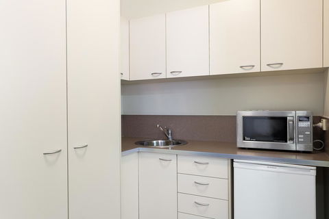 Redcliffe Motor Inn - Sydney 4u 1