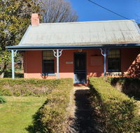Redruth - 2 bedroom cottage situated in wandiligong - Sydney 4u