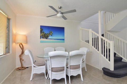 Reef Terraces On St Crispins - Accommodation Sydney 3