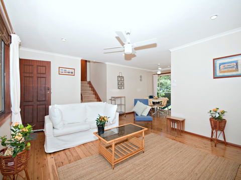 Reel Paradise - Sydney 4u 1