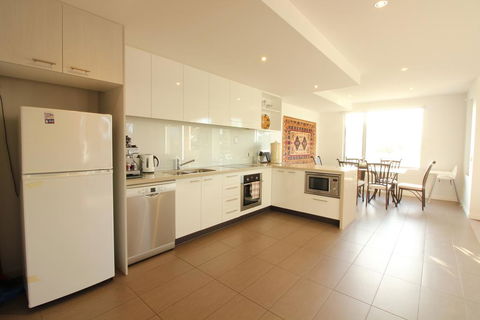 Rejuvenate San Remo - WiFi, Linen, Beach 200m, Family Friendly - Sydney 4u 3