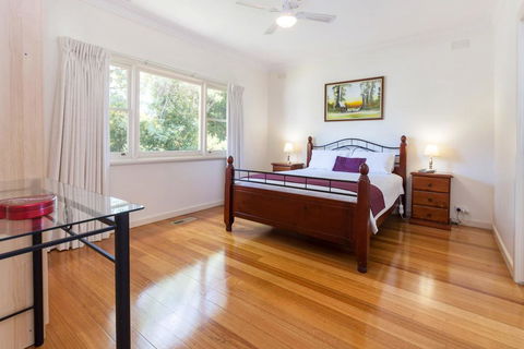 RENOVATED BEACH BEAUTY - ROSEBUD - Sydney 4u 3