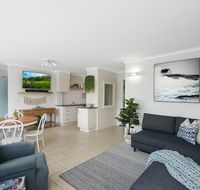 Renovated Moololaba Unit 100m To Beach - Sydney 4u