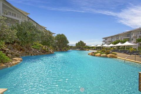 RESORT ON THE BEACH 4118/19 - Accommodation Sydney 0