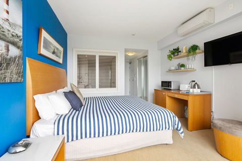 RESORT ON THE BEACH 5215 - OCEAN GLIMPSES - Accommodation Sydney 2