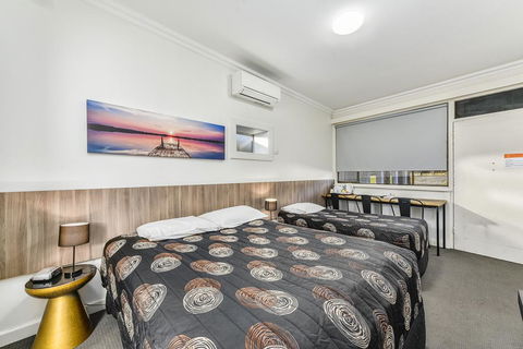Rest Motels - Sydney 4u 1