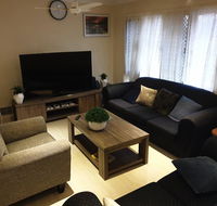 Retro Style Home Stay - Sydney 4u