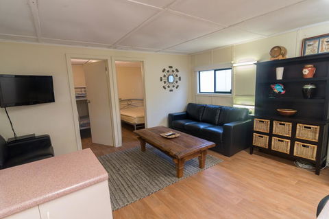 Riverfront Getaway - Mannum - Sydney 4u 3