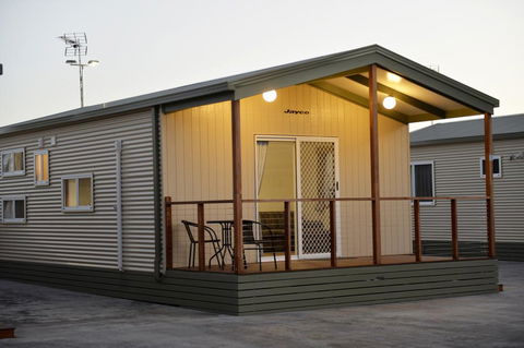 Riverside Cabin Park - Sydney 4u 0