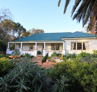 Rostrata Country House - Sydney 4u