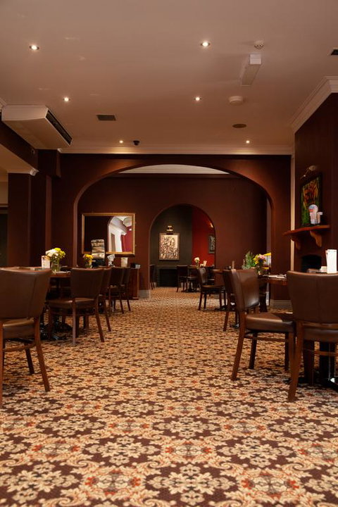 Royal Hotel Singleton - Accommodation Sydney 3