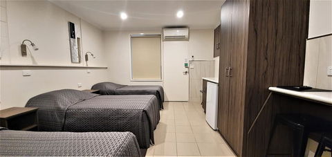 Ryley Motor Inn - Sydney 4u 1