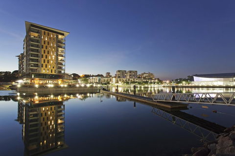 Saltwater Suites - 1,2 & 3 Bed Waterfront Apartments - Sydney 4u 0