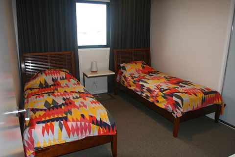 Salty Lark Beach House - Accommodation Sydney 0