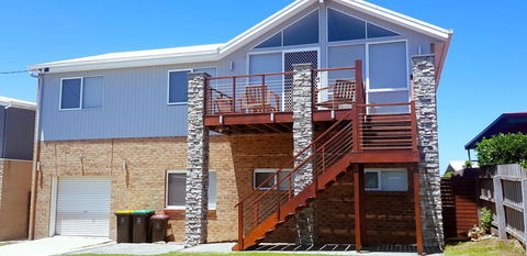 Salty's - Newly Renovated - Accommodation Sydney 1