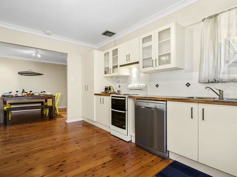 Sam's Beach Shack - Accommodation Sydney 2
