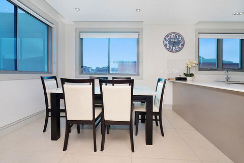 Samar Cove, Unit 8 - Accommodation Sydney 3