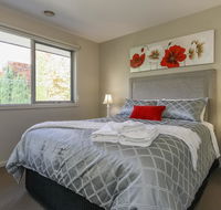 Sanctuary Close - Sydney 4u