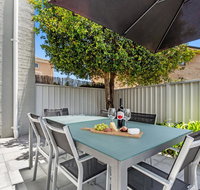 Sandcastles Unit 7 - Fingal Bay - Sydney Resort