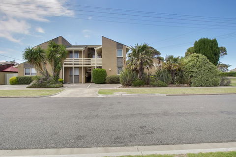 Sandpiper Lakes Entrance - Accommodation Sydney 0