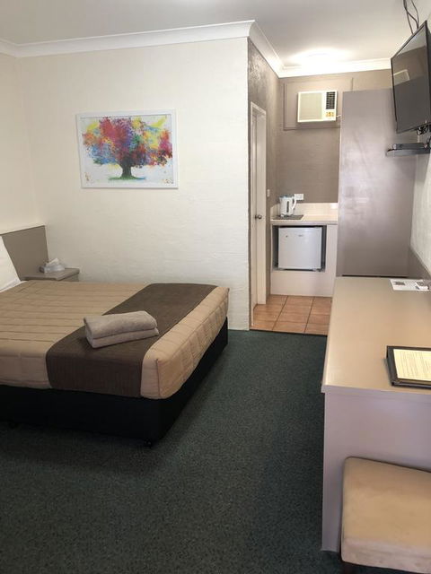 Sapphire City Motor Inn - Sydney 4u 2