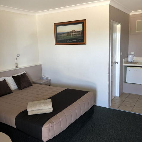 Sapphire City Motor Inn - Sydney 4u 3