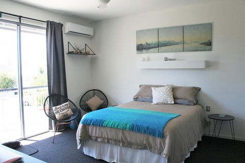 Scarborough Beach Break Holidays - Sydney 4u 1