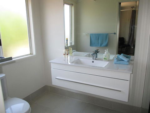 Sea Renity In Dundowran - Sydney 4u 1