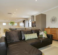 Seal 4 Bedroom House by Shoalwater Executive Homes - Sydney 4u