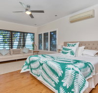 Seascape Luxury Beachfront House - Accommodation Sydney