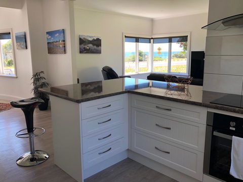 Seaside Retreat - Sydney 4u 3