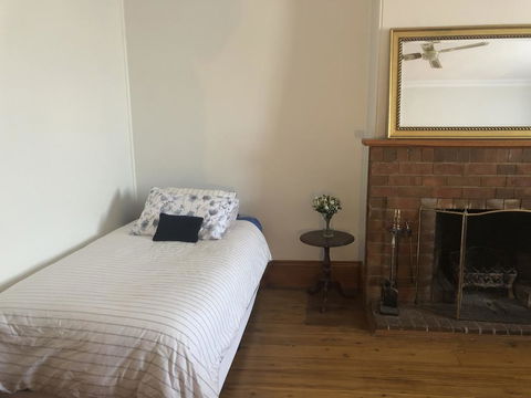 Segenhoe Inn Bed And Breakfast - Sydney 4u 1