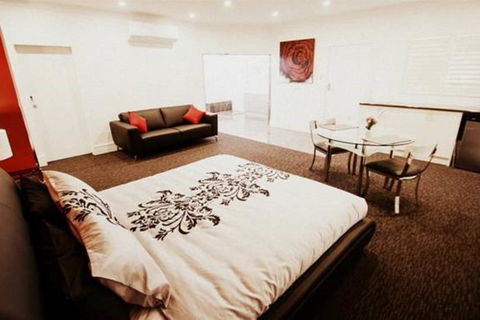 Silver Haven Motor Inn - Sydney 4u 2