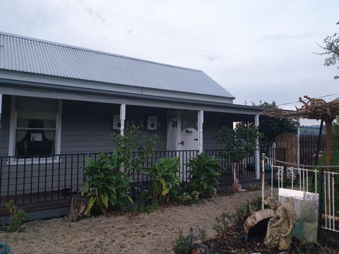 Silverbirch Cottage - Sydney 4u 1