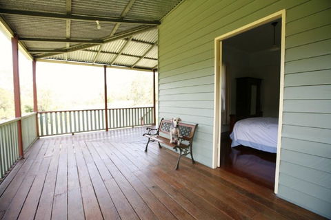 Singleton's Retreat Near Wiseman's Ferry - Sydney 4u 1