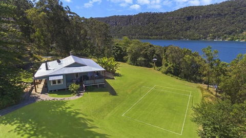 Singleton's Retreat Near Wiseman's Ferry - Sydney 4u 0
