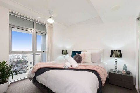 SK1 - Spotless 2BR SkyHome Long Stays Welcome - Sydney 4u 2