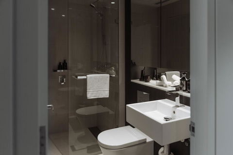 SKYE Suites Green Square - Accommodation Sydney 1