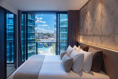 SKYE Suites Green Square - Accommodation Sydney 2